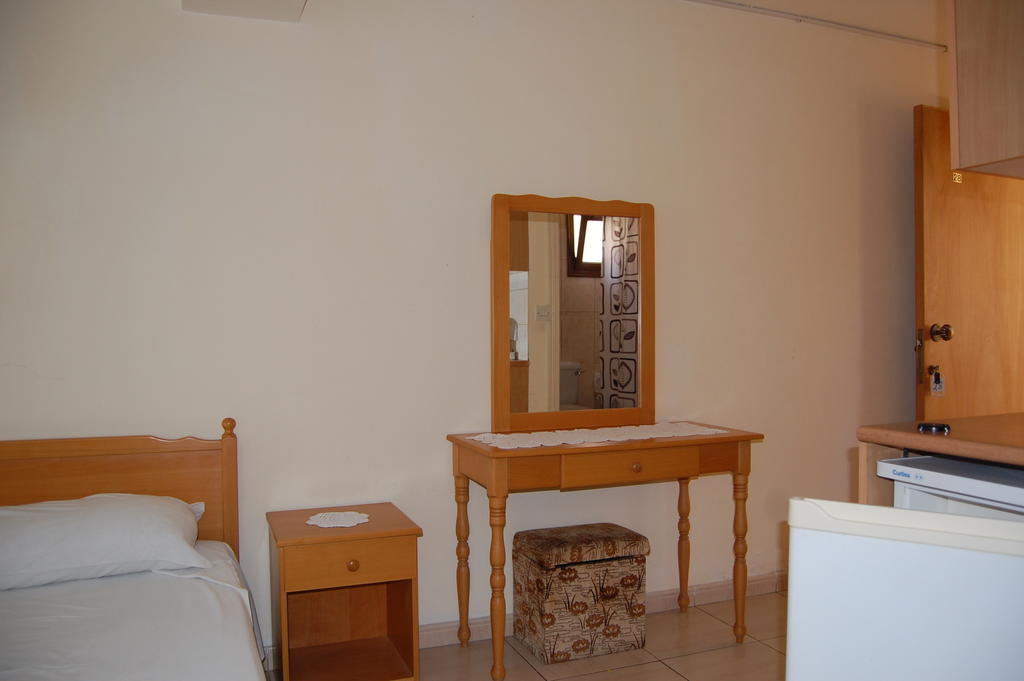 Nicos & Olympia Apartments Polis Quarto foto