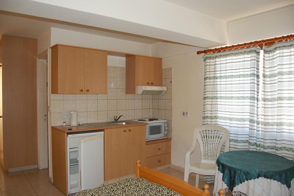 Nicos & Olympia Apartments Polis Quarto foto