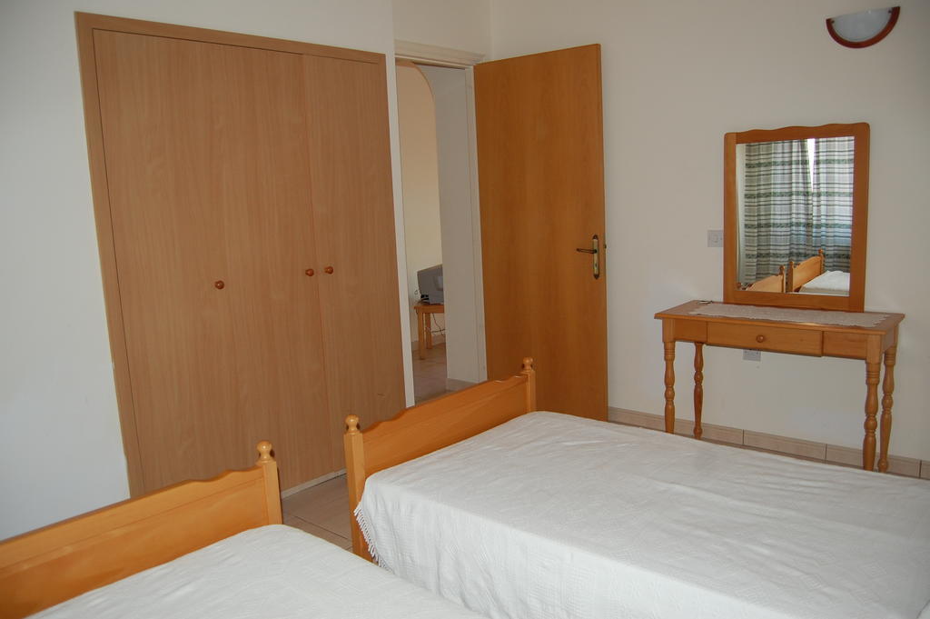 Nicos & Olympia Apartments Polis Quarto foto